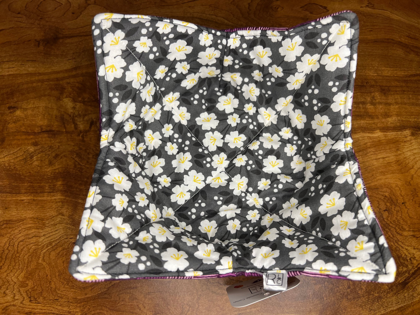 Daisy Reversible Bowl Cozy